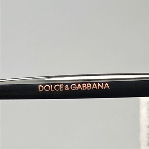 Dolce
& Gabbana Black Cat Eye Sunglasses 53mm - Picture 8 of 10